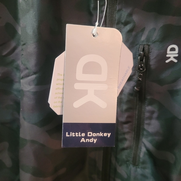 Men's Black Camo Vest - Picture 4 of 16